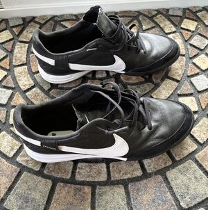 Nike Premiere 3 Turf Shoes Size 11.5